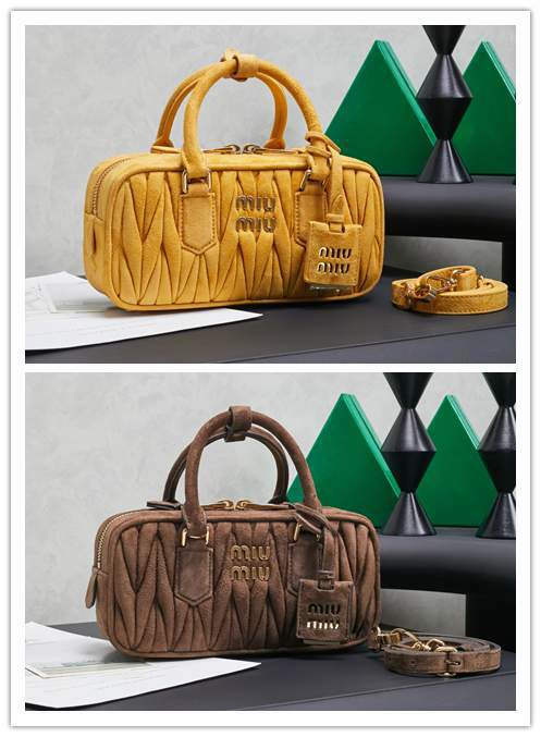 Picture of Miu Miu Handbags _SKUfw214746340fw